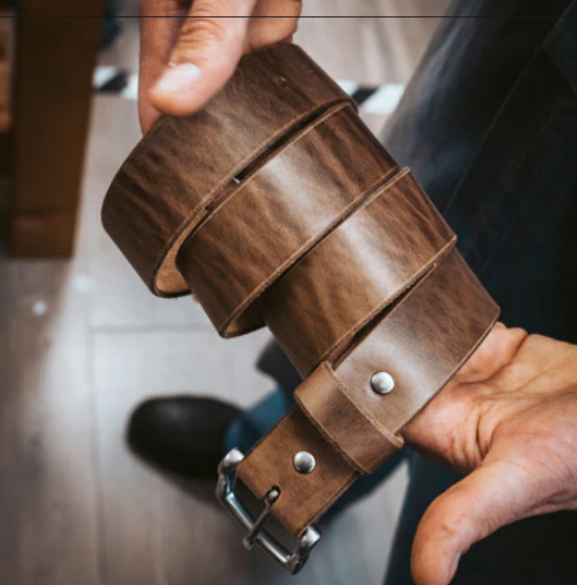 THE IMPORTANCE OF LEATHER BELTS IN POPULAR CULTURE: A FASHIONABLE FASCINATION